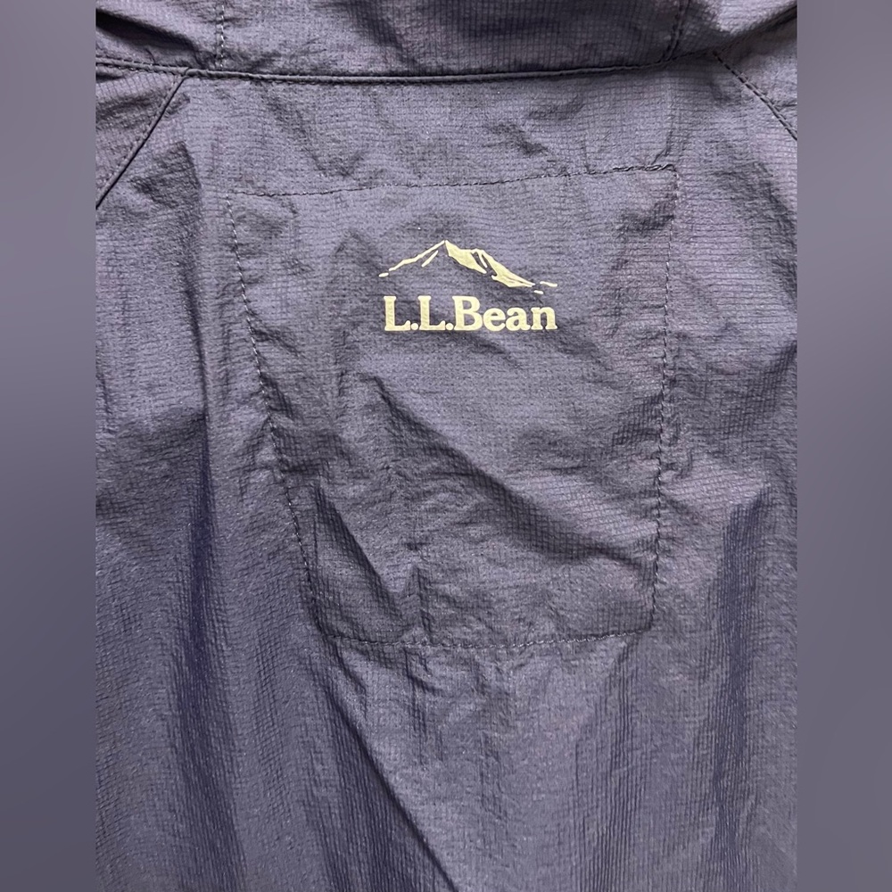 L.L. Bean Women’s Navy Airshield Windbreaker - Picture 6 of 8